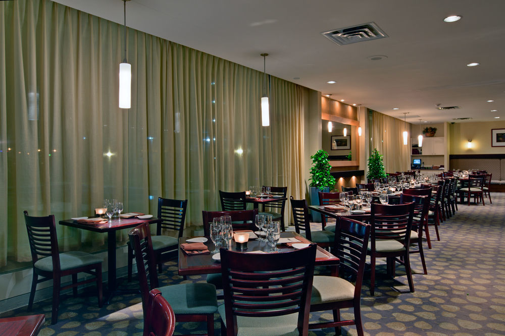 Отель Doubletree By Hilton Halifax Dartmouth Ресторан фото
